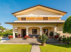 Villa in Residenziale