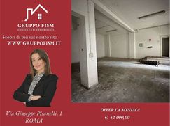 Negozio/Locale commerciale in Commerciale