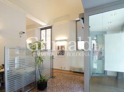 Ufficio in Commerciale