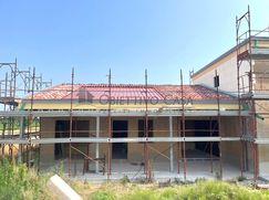 Casa Bi/Trifamiliare in Residenziale