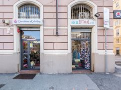 Negozio/Locale commerciale in Commerciale