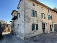Casa Bi/Trifamiliare in Residenziale