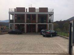 Negozio/Locale commerciale in Commerciale