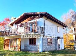 Casa Bi/Trifamiliare in Residenziale