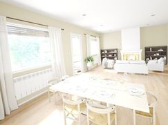 Casa Bi/Trifamiliare in Residenziale