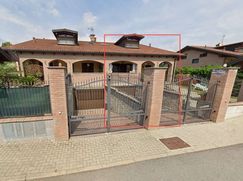 Casa Bi/Trifamiliare in Residenziale