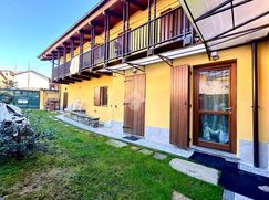 Casa Bi/Trifamiliare in Residenziale