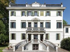 Villa in Residenziale