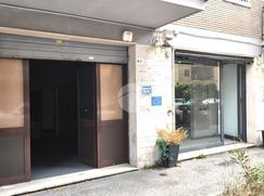 Negozio/Locale commerciale in Commerciale