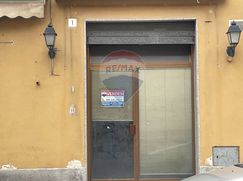 Negozio/Locale commerciale in Commerciale