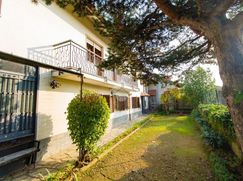 Casa Bi/Trifamiliare in Residenziale