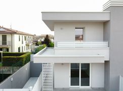 Casa Bi/Trifamiliare in Residenziale