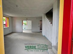 Casa Bi/Trifamiliare in Residenziale
