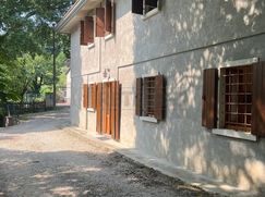 Casa Bi/Trifamiliare in Residenziale