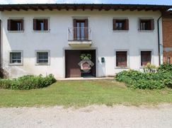 Casa Bi/Trifamiliare in Residenziale