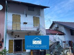 Casa Bi/Trifamiliare in Residenziale