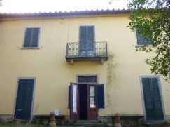 Casa Bi/Trifamiliare in Residenziale