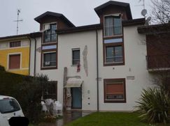 Casa Bi/Trifamiliare in Residenziale