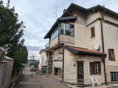 Casa Bi/Trifamiliare in Residenziale