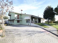 Villa in Residenziale