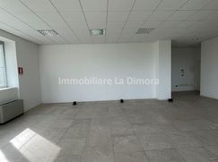 Ufficio in Commerciale