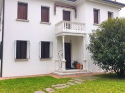 Villa in Residenziale