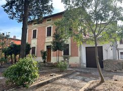 Casa Bi/Trifamiliare in Residenziale