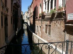 Attività/Licenza (con o senza mura) in Commerciale