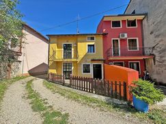 Casa Bi/Trifamiliare in Residenziale
