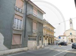 Casa Bi/Trifamiliare in Residenziale
