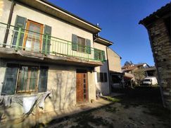 Casa Bi/Trifamiliare in Residenziale