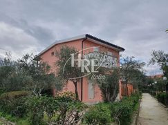 Casa Bi/Trifamiliare in Residenziale