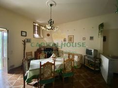 Casa Bi/Trifamiliare in Residenziale