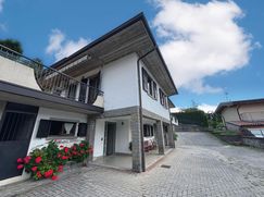 Casa Bi/Trifamiliare in Residenziale