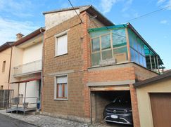 Casa Bi/Trifamiliare in Residenziale