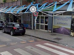 Negozio/Locale commerciale in Commerciale