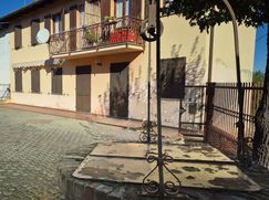 Casa Bi/Trifamiliare in Residenziale