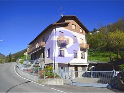Casa Bi/Trifamiliare in Residenziale