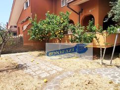 Casa Bi/Trifamiliare in Residenziale