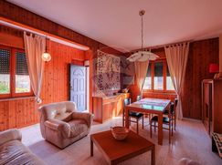 Casa Bi/Trifamiliare in Residenziale