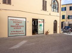 Negozio/Locale commerciale in Commerciale