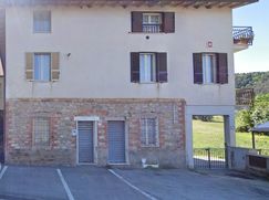 Negozio/Locale commerciale in Commerciale