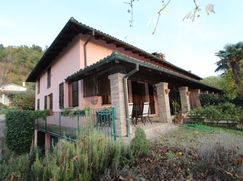 Casa Bi/Trifamiliare in Residenziale