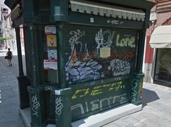 Attività/Licenza (con o senza mura) in Commerciale