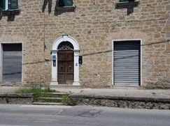 Negozio/Locale commerciale in Commerciale