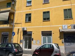Negozio/Locale commerciale in Commerciale