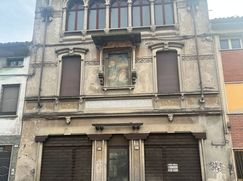 Casa Bi/Trifamiliare in Residenziale