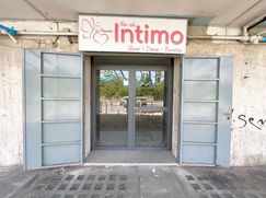 Negozio/Locale commerciale in Commerciale