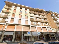Negozio/Locale commerciale in Commerciale