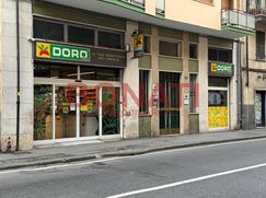 Negozio/Locale commerciale in Commerciale